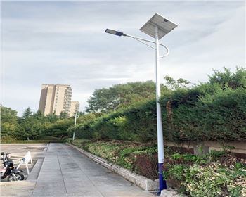 西北政法大學(xué)長(zhǎng)安校區(qū)6米太陽(yáng)能路燈項(xiàng)目 西北政法大學(xué)長(zhǎng)安校區(qū)6米太陽(yáng)能路燈項(xiàng)目